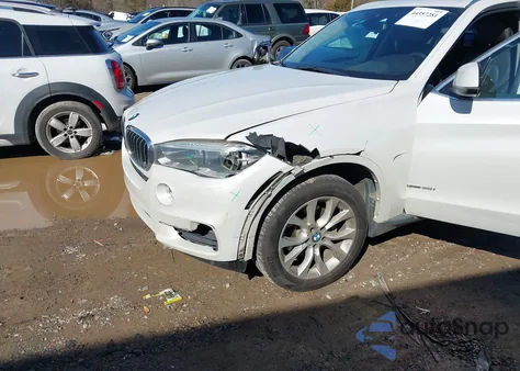 2015 BMW X5 xDrive35I z USA, uszkodzony, nr VIN 5UXKR0C51F0P09291